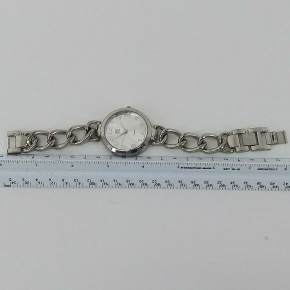 NY&C Quartz Women's Wristwatch Stainless Steel Chain Bracelet Silver Tone Watch - Picture 4 of 10